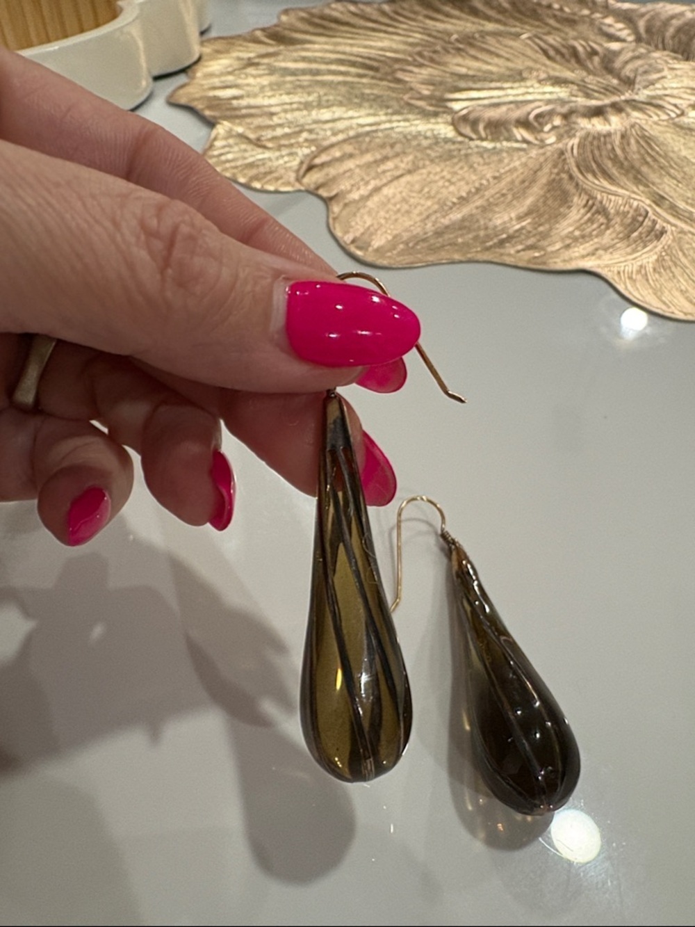 Women’s Brown amber Teardrop Glass Dangle gold accents pierced Earrings rare